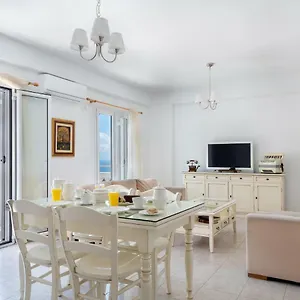 Apartment Pernari